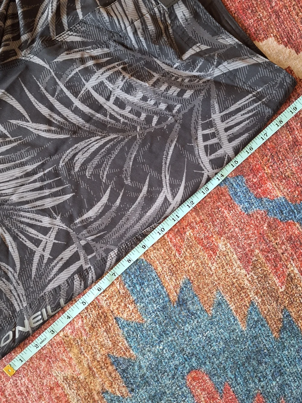 *New Without Tags* O'Neill Hyperfreak Black and Gray Palm-Print Board Shorts